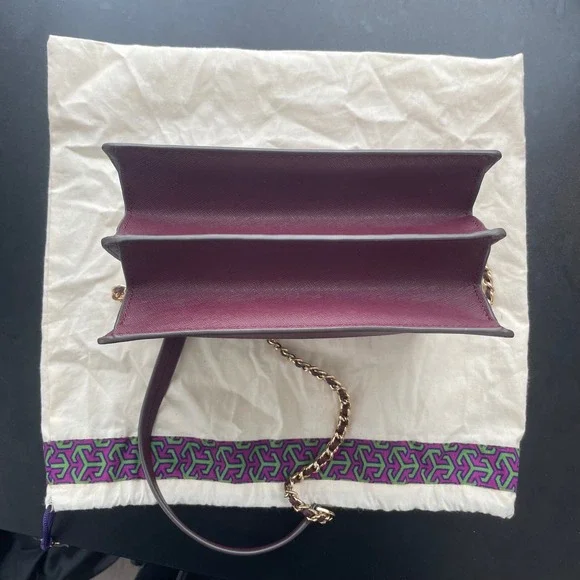 Tory Burch Robinson Shoulder Bag Burgundy - Picture 6 of 6